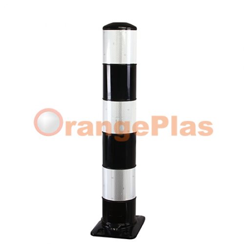 D16 Square Base Flexible Bollard